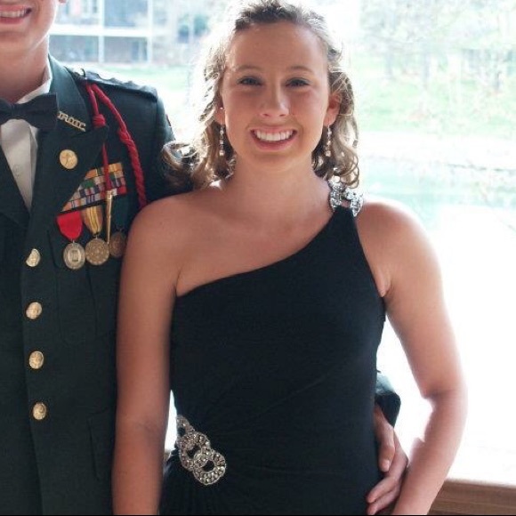 Dresses & Skirts - PROM DRESS